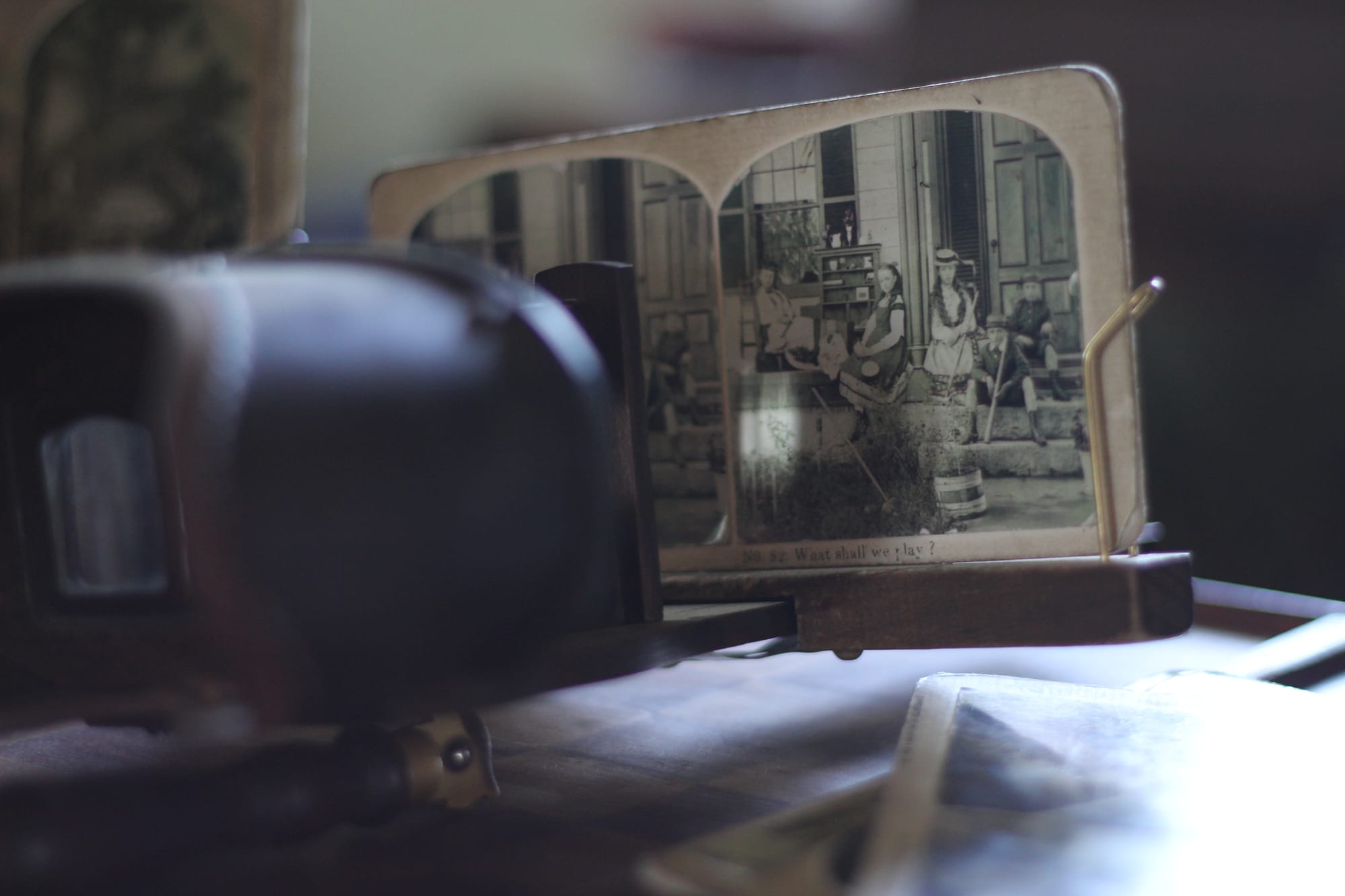 Old view master-like toy